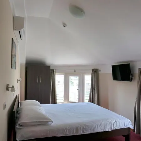 I Hotelske Sobe 