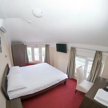 公寓 I Hotelske Sobe 