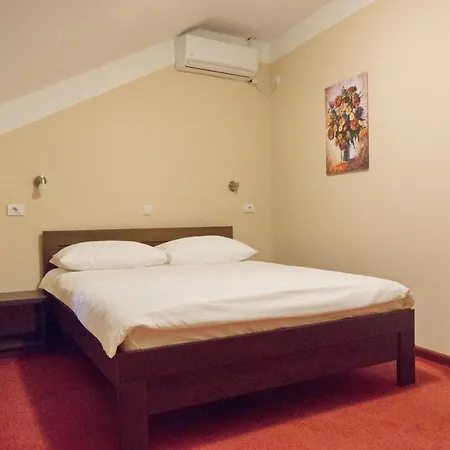 I Hotelske Sobe 