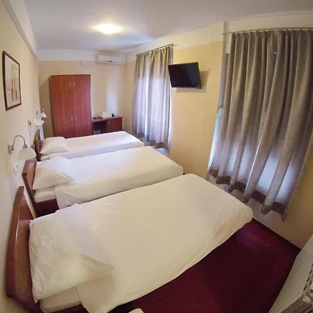 I Hotelske Sobe 